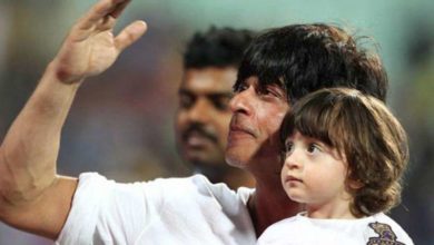 Shah Rukh Khan and His Son Fathers day Gift